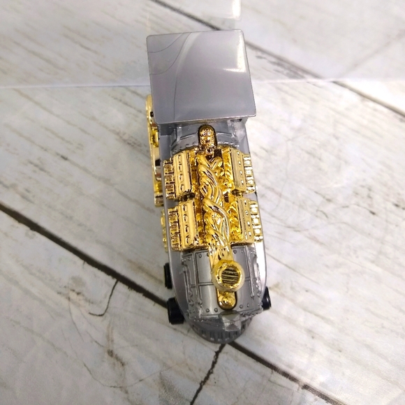 Mattel Hot Wheels 1995 RAIL RODDER Engine 5 Plastic Gray Gold Toy Train Engine - Picture 4 of 11